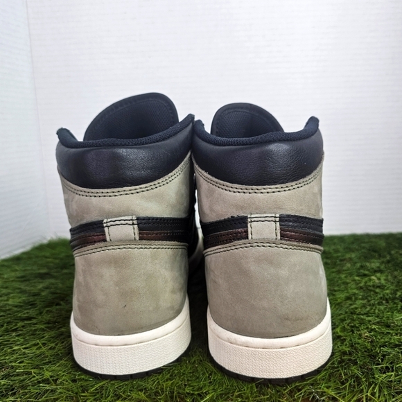 Air Jordan 1 Retro High OG 'Patina' 555088-033 - Picture 8 of 10